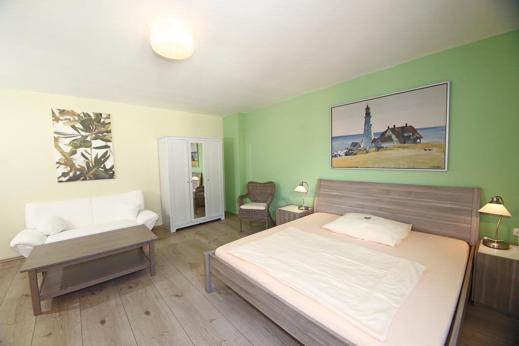 Stadthotel Juelich - Hotelwohnungen Екстериор снимка